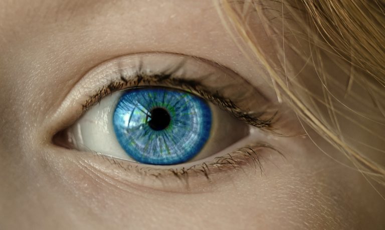 Trendy i nowości w dziedzinie laserowej korekcji wzroku - co przynosi przyszłość?